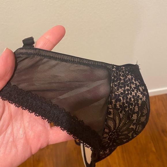 Victoria’s Secret padded black lace demi bra - Picture 5 of 9